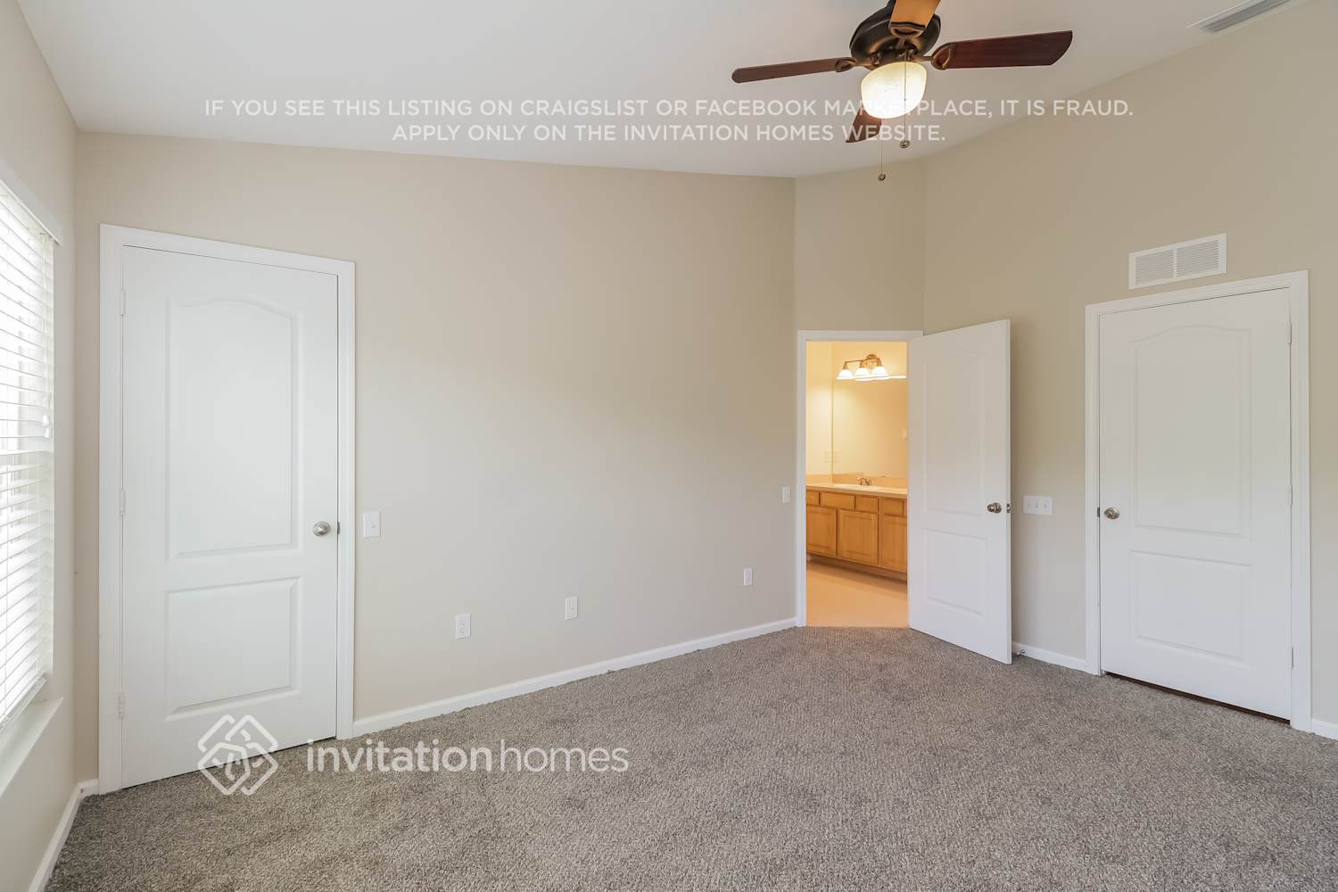 Building Photo - 26533 Castleview Way