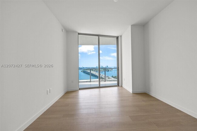 Building Photo - 1400 Biscayne Blvd