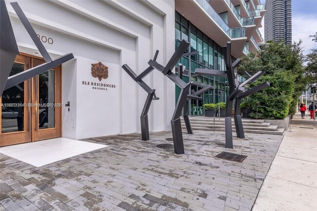 Building Photo - 1300 S Miami Ave