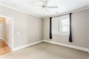 Building Photo - 825 Highland Ln NE