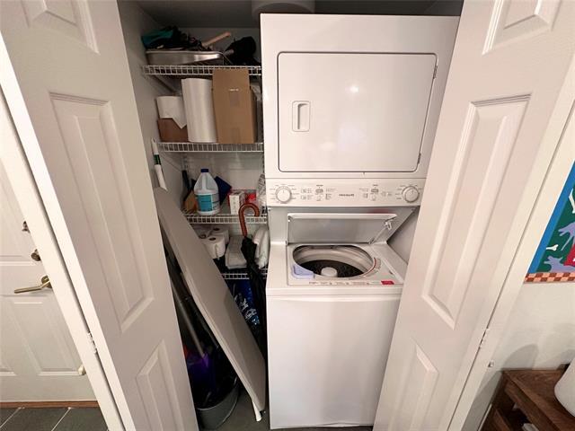 Building Photo - 4222 Newton Ave