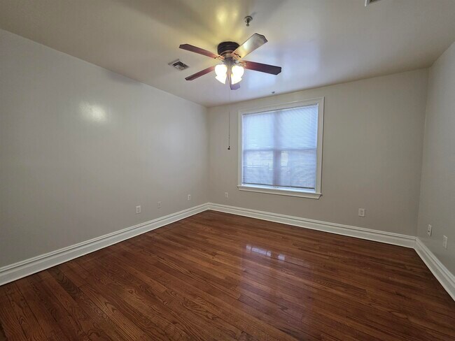 Building Photo - 1000 West St