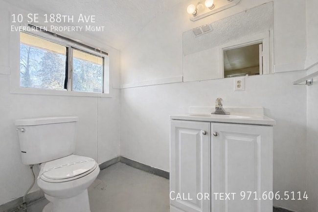 Building Photo - 10 SE 188th Ave