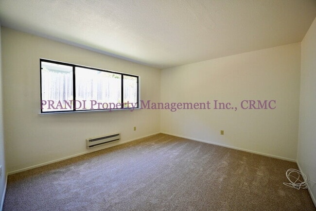 Building Photo - 120 Stanford Way