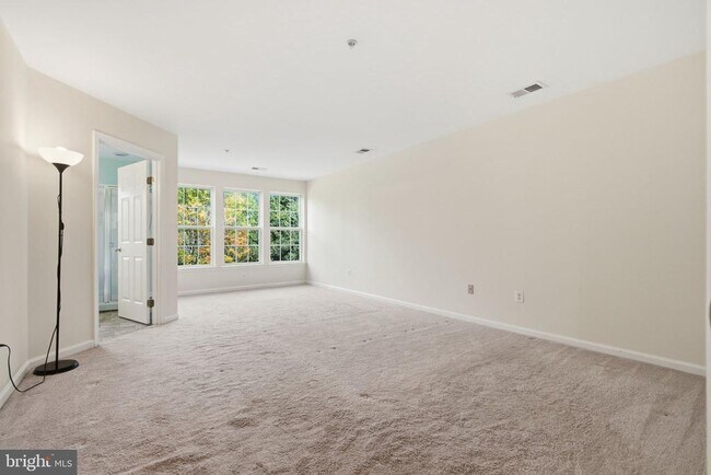Building Photo - 4603 Weston Pl
