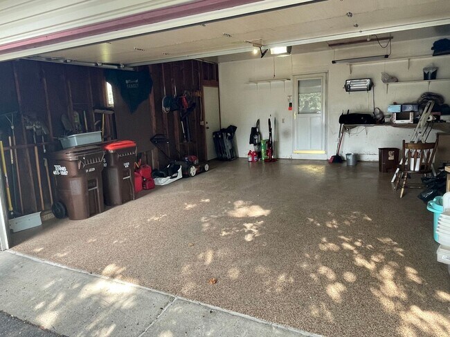 Building Photo - 3697 Gresham Ave N