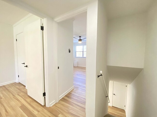 Building Photo - Faris Ridge Condominiums