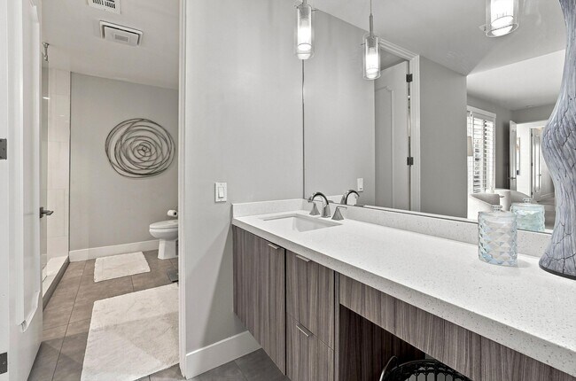 Building Photo - 78025 Lago Dr