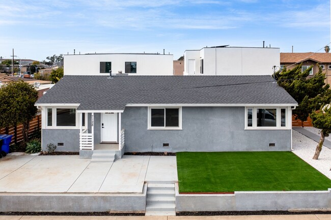 Building Photo - Spacious & Stunning: Fully Remodeled 3-Bed...