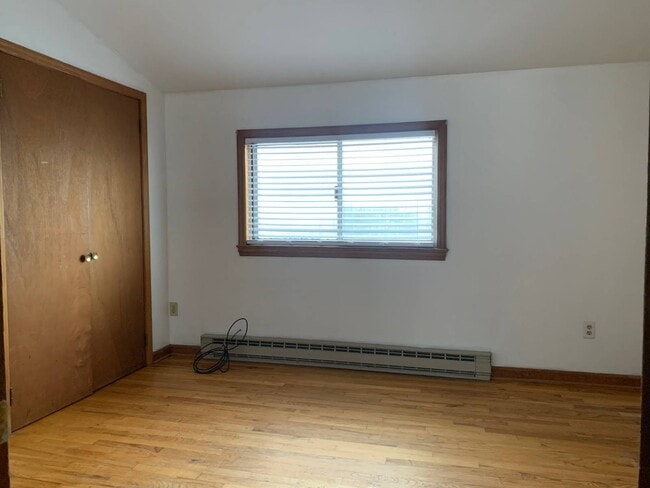 Building Photo - 144 Vley Rd