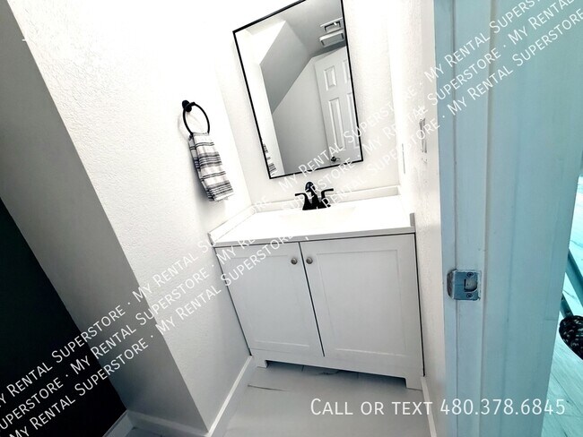 Building Photo - 12226 S 45th St