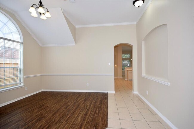 Building Photo - 2231 Oak Sand Dr