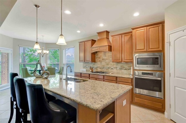 Building Photo - 39 East Wading Pond Circle