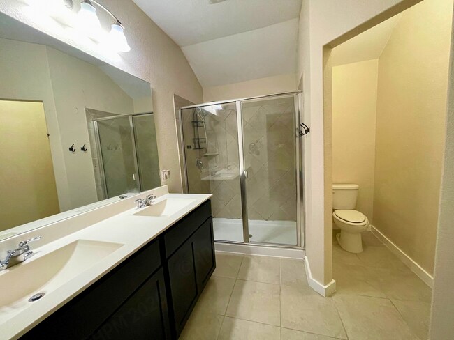 Building Photo - Modern 3 Bedroom Home with Office and Covered Patio in Marion