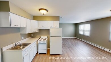 Building Photo - 403 E Park St