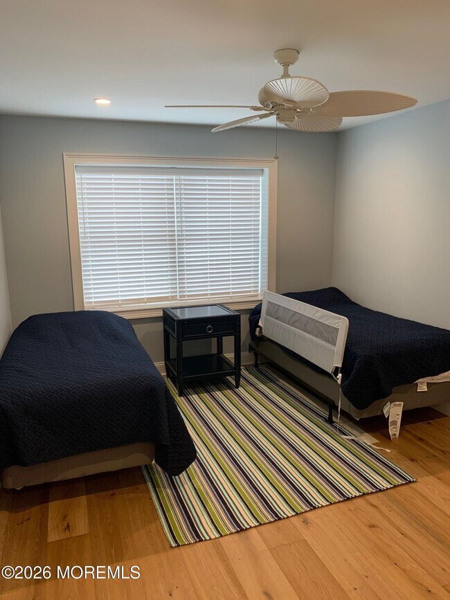 Building Photo - 15 S Surf Rd