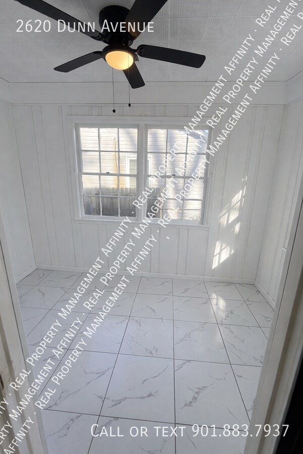 Building Photo - 2620 Dunn Ave