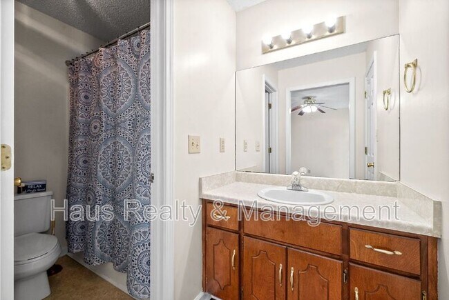 Building Photo - 3279 S Senseney Cir