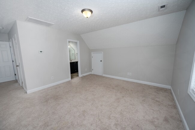 Building Photo - 202 Croatan Woods Dr