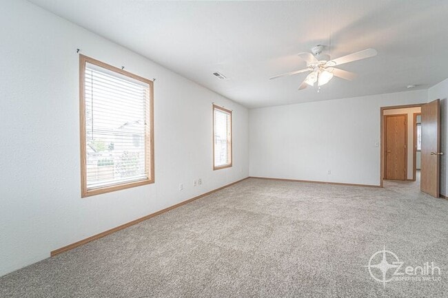 Building Photo - 8304 NE 158th Ave
