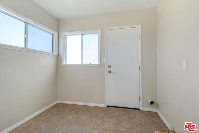 Building Photo - 4151 Don Mariano Dr