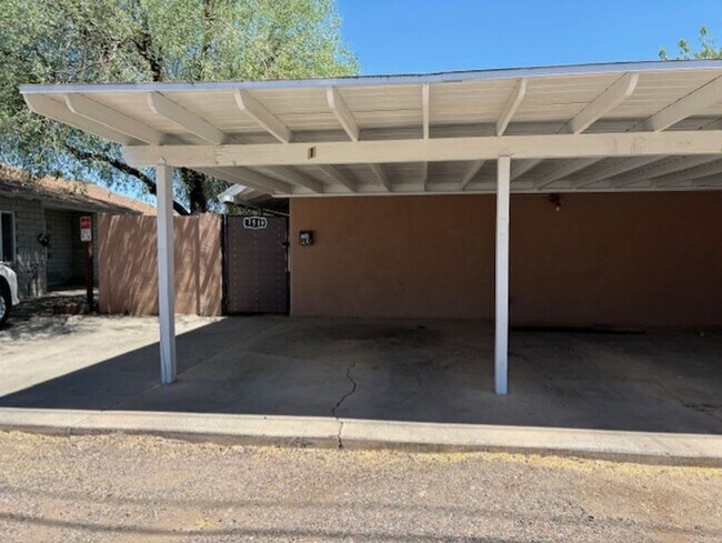 Building Photo - 1519 W Osborn Rd