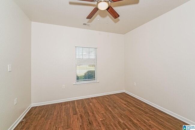 Building Photo - 1064 Pilgrim Ln