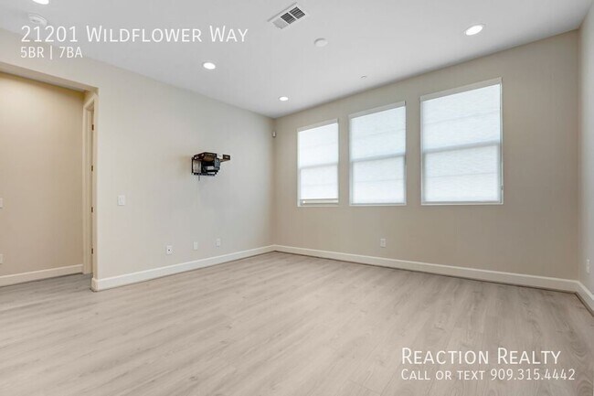 Building Photo - 21201 Wildflower Way-