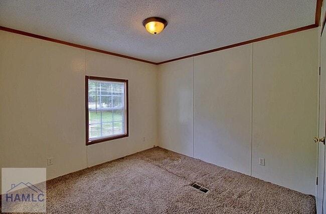 Building Photo - 235 Fleming Loop Rd