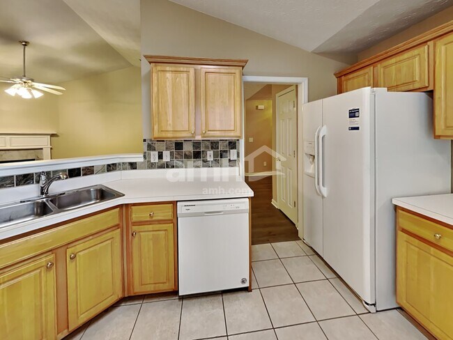 Building Photo - 3391 Washington Commons Ave NW