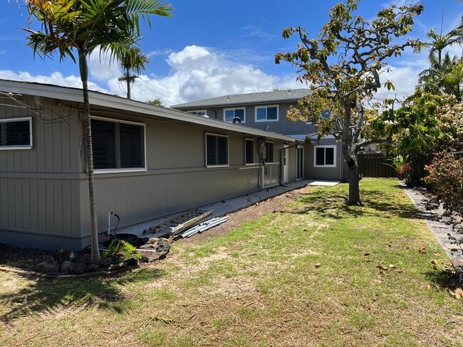 Building Photo - 210 Kalama St