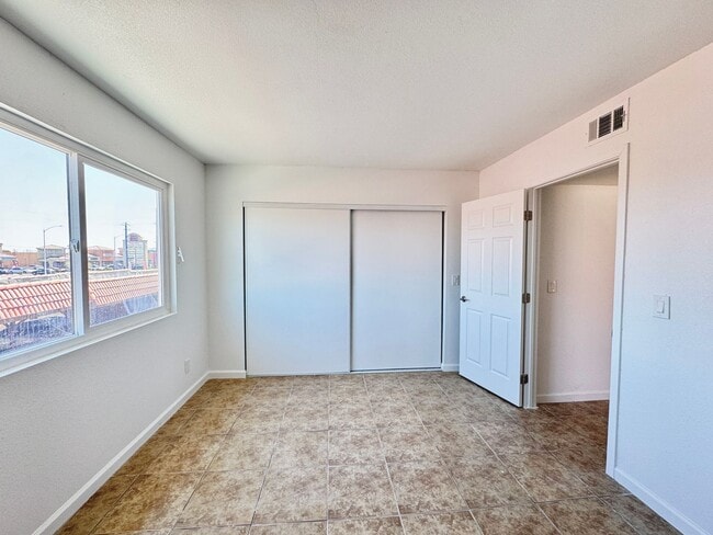 Building Photo - 2920 E Siki Ct