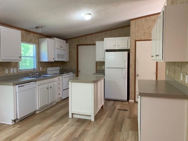 Building Photo - 95 Janice Dr