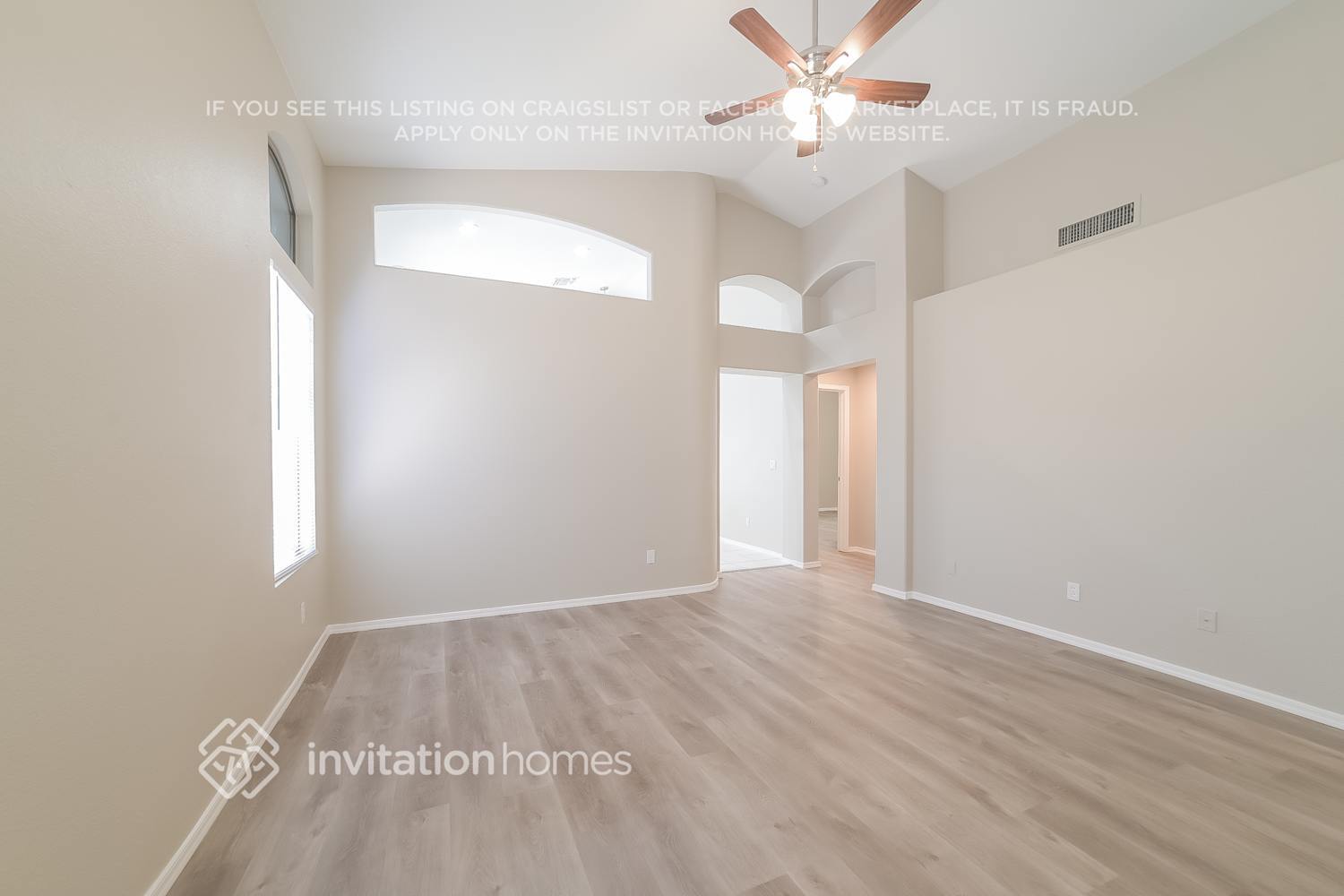 Building Photo - 791 E Glenmere Dr