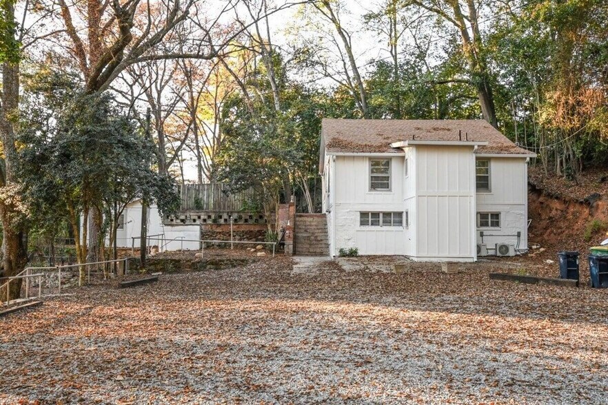 Building Photo - 840 Bobbin Mill Rd