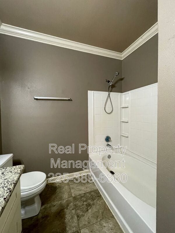 Building Photo - 31855 LA-16