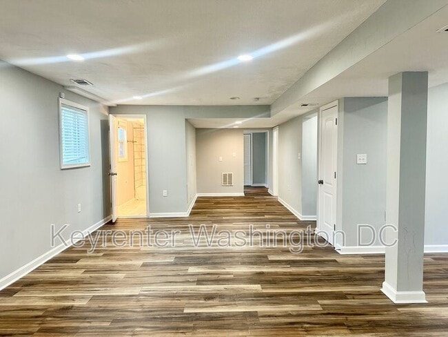 Building Photo - 311 Lourdes Dr