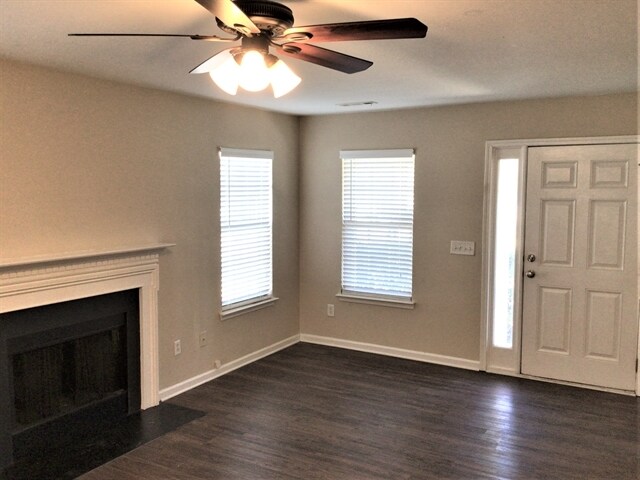 Building Photo - 7636 Hidden Creek Dr