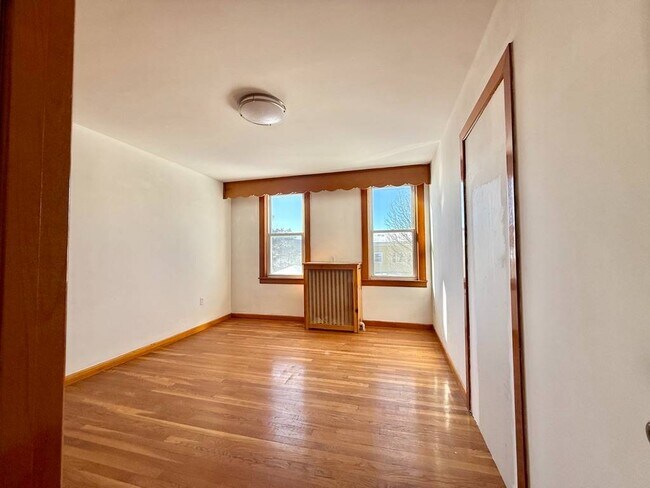 Building Photo - 15-24-24 125th St