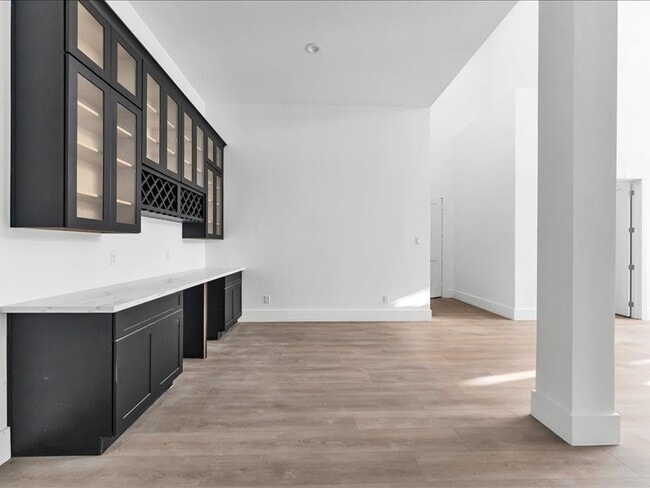Building Photo - 8115 Cedar Brush Cir