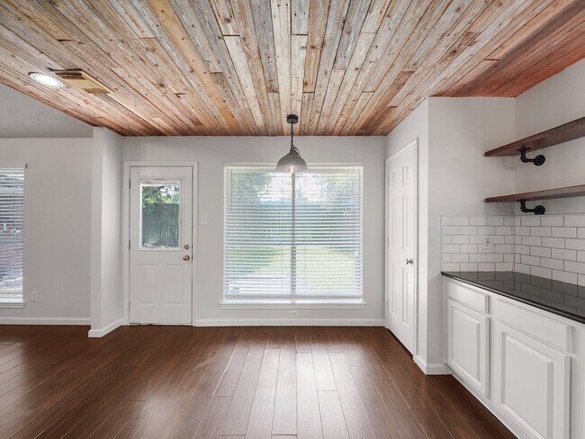 Building Photo - 22227 Eagle Meadow Dr