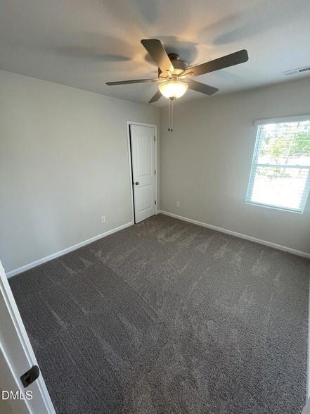 Building Photo - 1100 Peony Ln