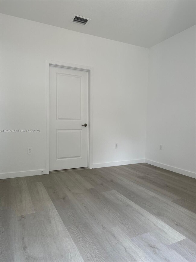 Building Photo - 25338 SW 135th Ave