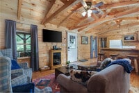 Building Photo - 15039 Pleasant Valley Rd