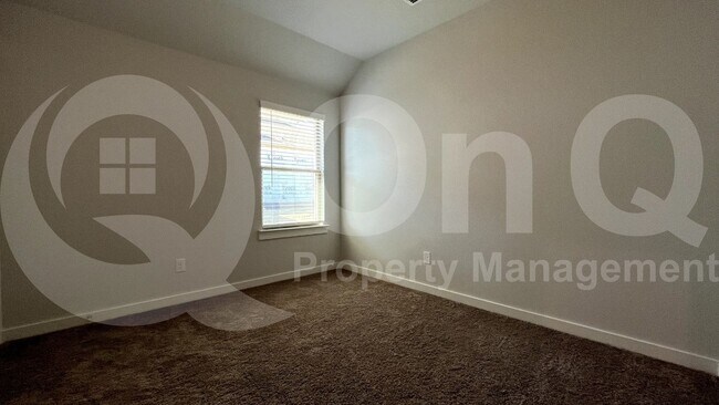 Building Photo - 912 Jackrabbit St