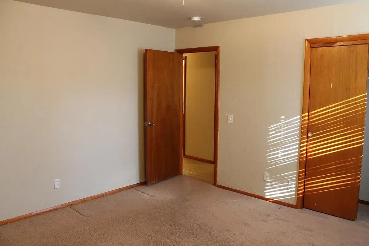 Bedroom 3 - 801 S Hester St