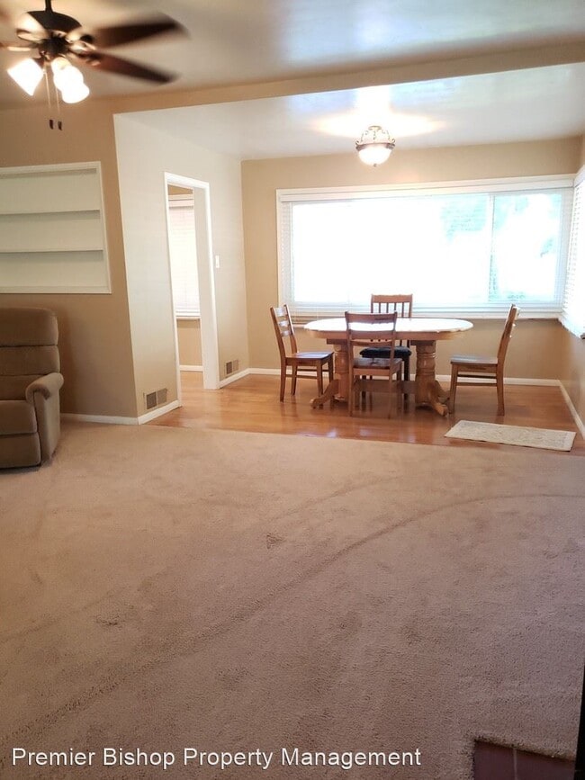 Building Photo - 3 br, 2 bath House - 2750 Highland