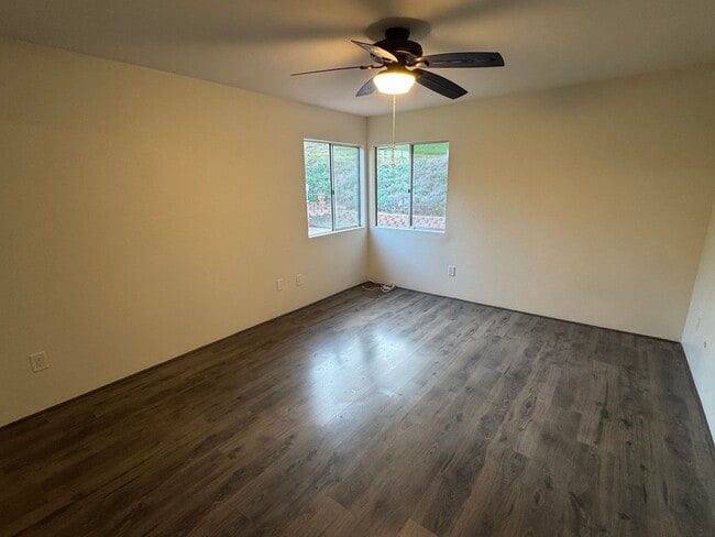 Building Photo - El Cajon Rancho Estate