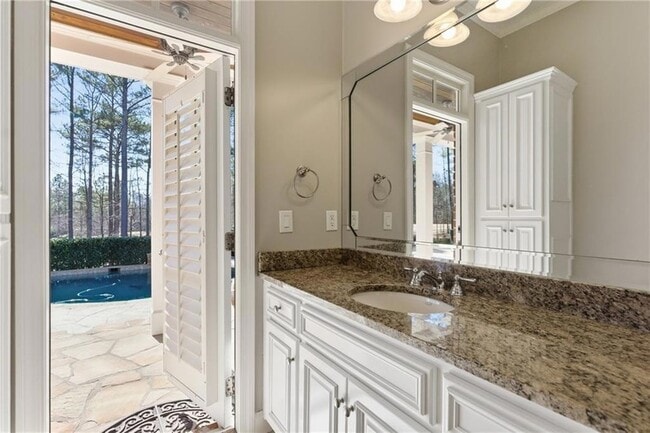 Building Photo - 6335 Howell Cobb Ct