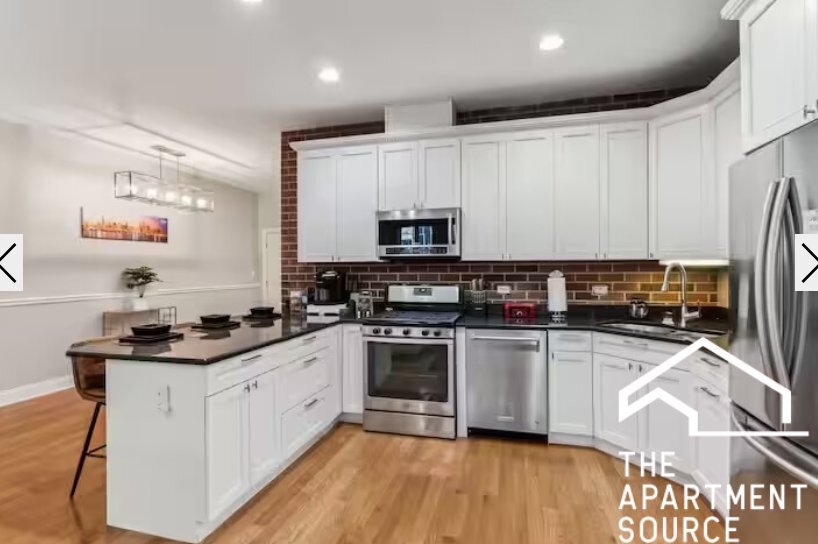 Building Photo - 3935 S Wells St